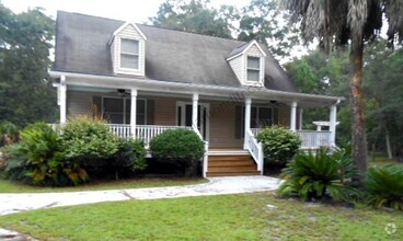 Building Photo - Three Bedroom Lowcountry-Style Home on 1 A...