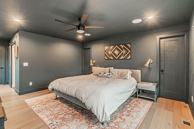 Building Photo - Luxury 3BD, 2.5BA Sloan's Lake Home with Top Floor Flex Room