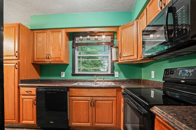 Building Photo - 8141 Bonnafair Dr