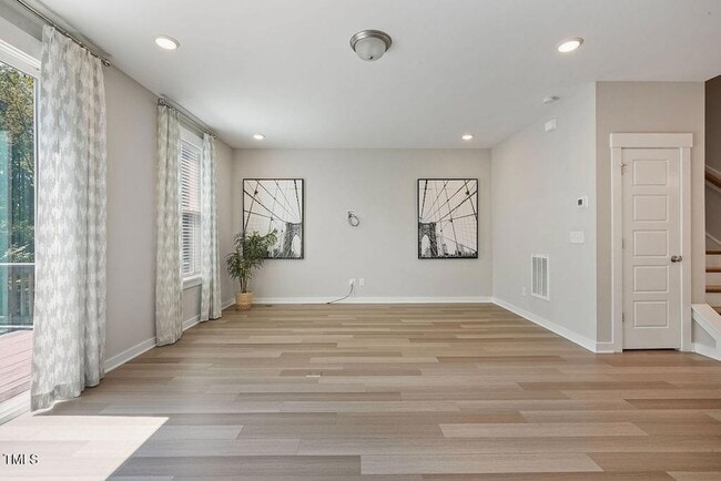 Building Photo - 2075 Eva Pearl Dr