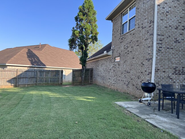 Building Photo - 3610 White Oaks Ridge