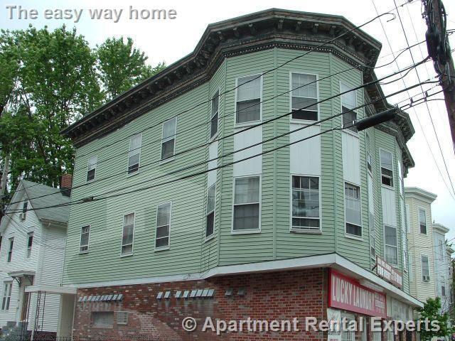 Building Photo - 3 Calvin St