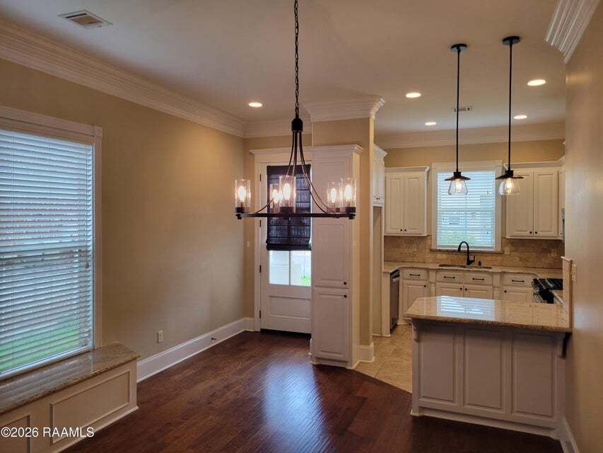 Building Photo - 405 Summerland Key Ln