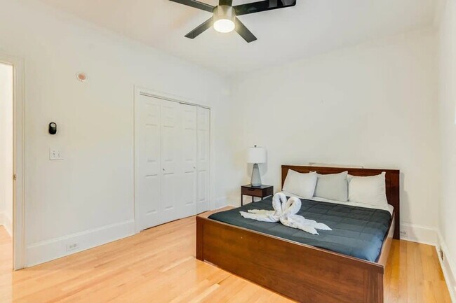 Building Photo - 1408 Aramore Dr SE