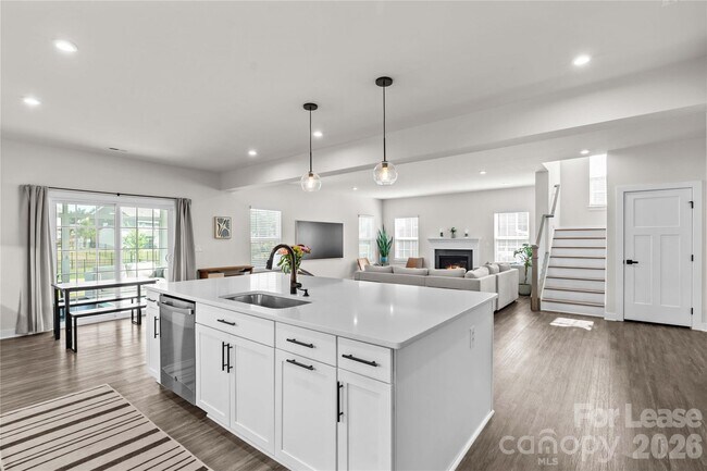 Building Photo - 14321 Sunnyhill Grove Rd