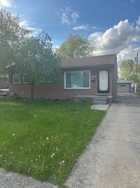 Building Photo - 32720 Grandview Ave