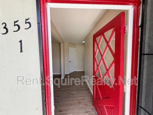 Building Photo - 355 S Aspan Ave