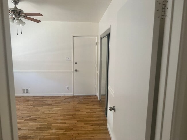 Building Photo - 2518 San Pablo Ave