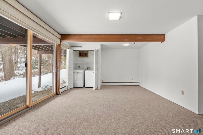 Building Photo - 304 Olmstead Hill Rd