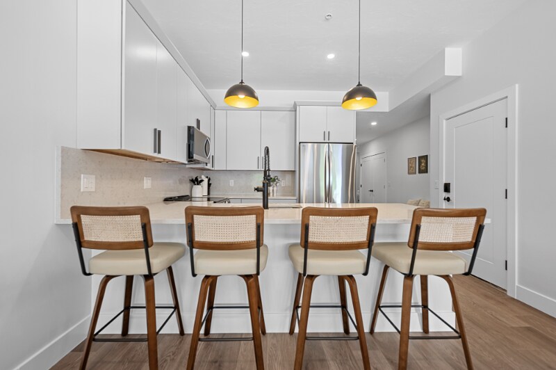 Building Photo - 416 Main St