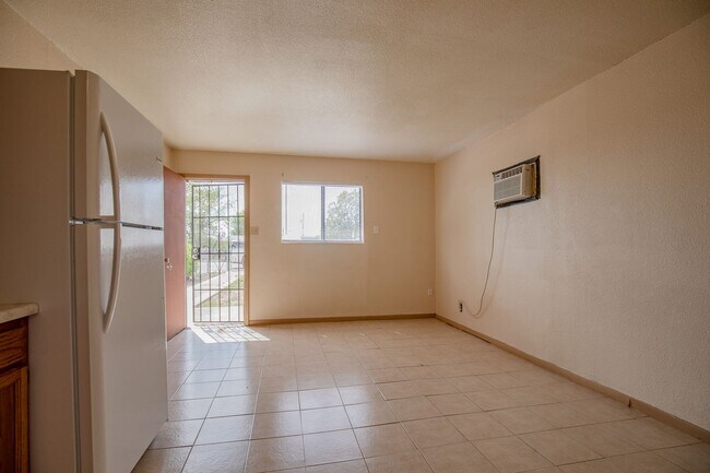 Building Photo - 106 New York Ave