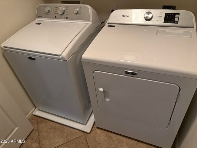 Building Photo - 4344 E Vest Ave