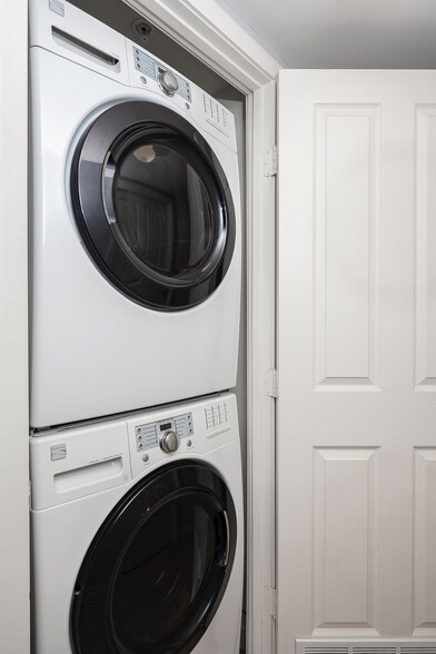 Laundry - 414 Water St