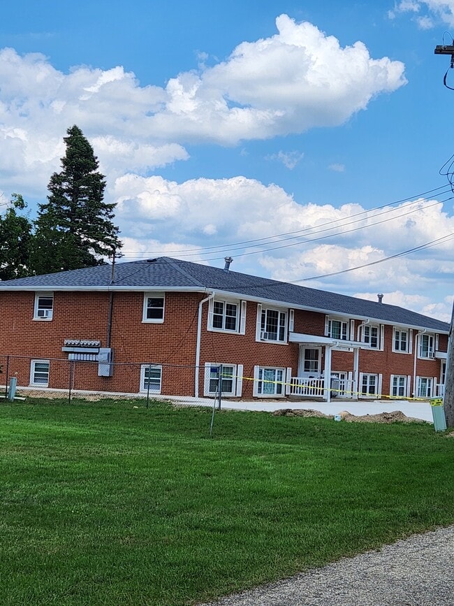 Building Photo - East Main
