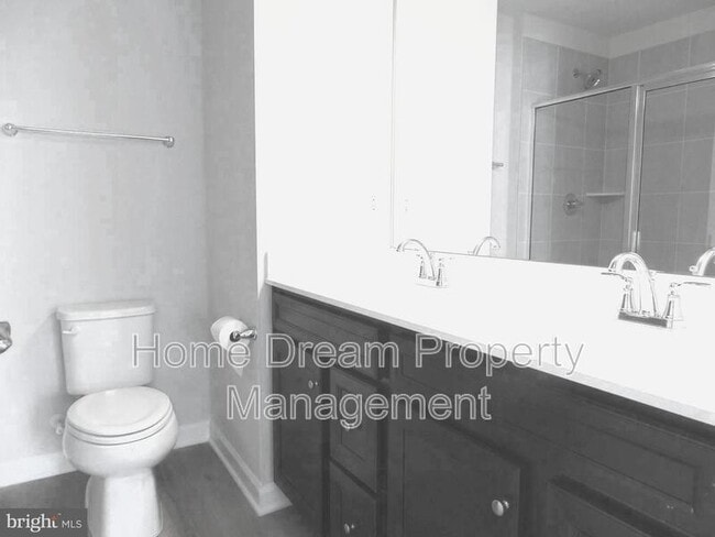 Building Photo - 1024 Trestle Dr