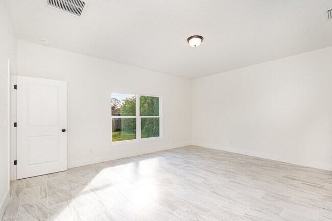 Building Photo - BRAND NEW! 4/2 PALM BAY!