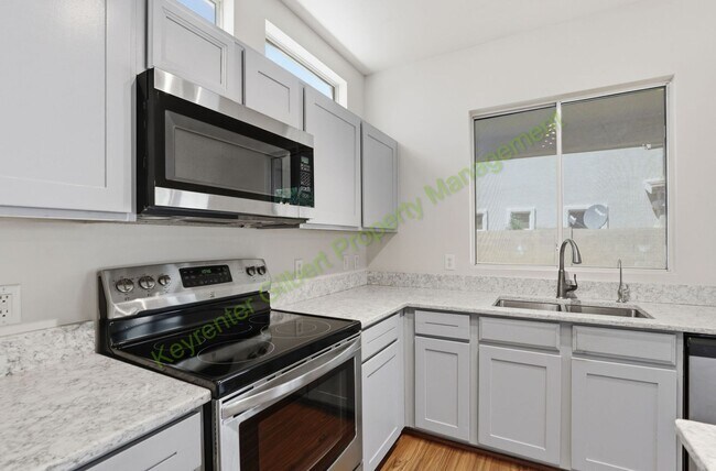 Building Photo - Beautiful Gilbert Home on a Corner Lot in Prime Location – Modern Comfort & Functional Living!
