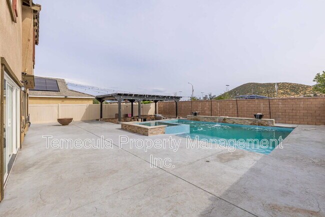 Building Photo - 28245 Digger Ln