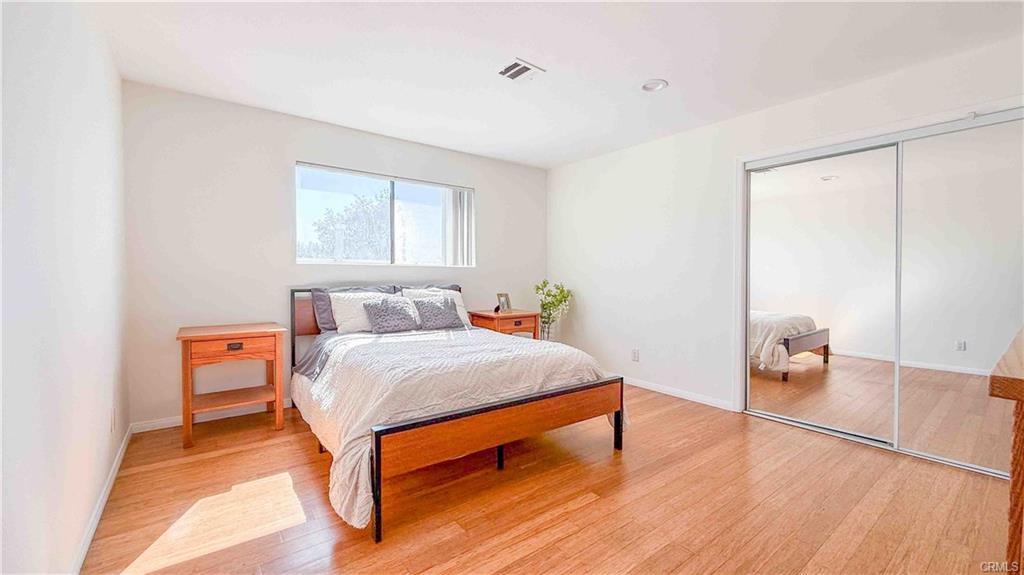 another room - 5851 Friends Ave