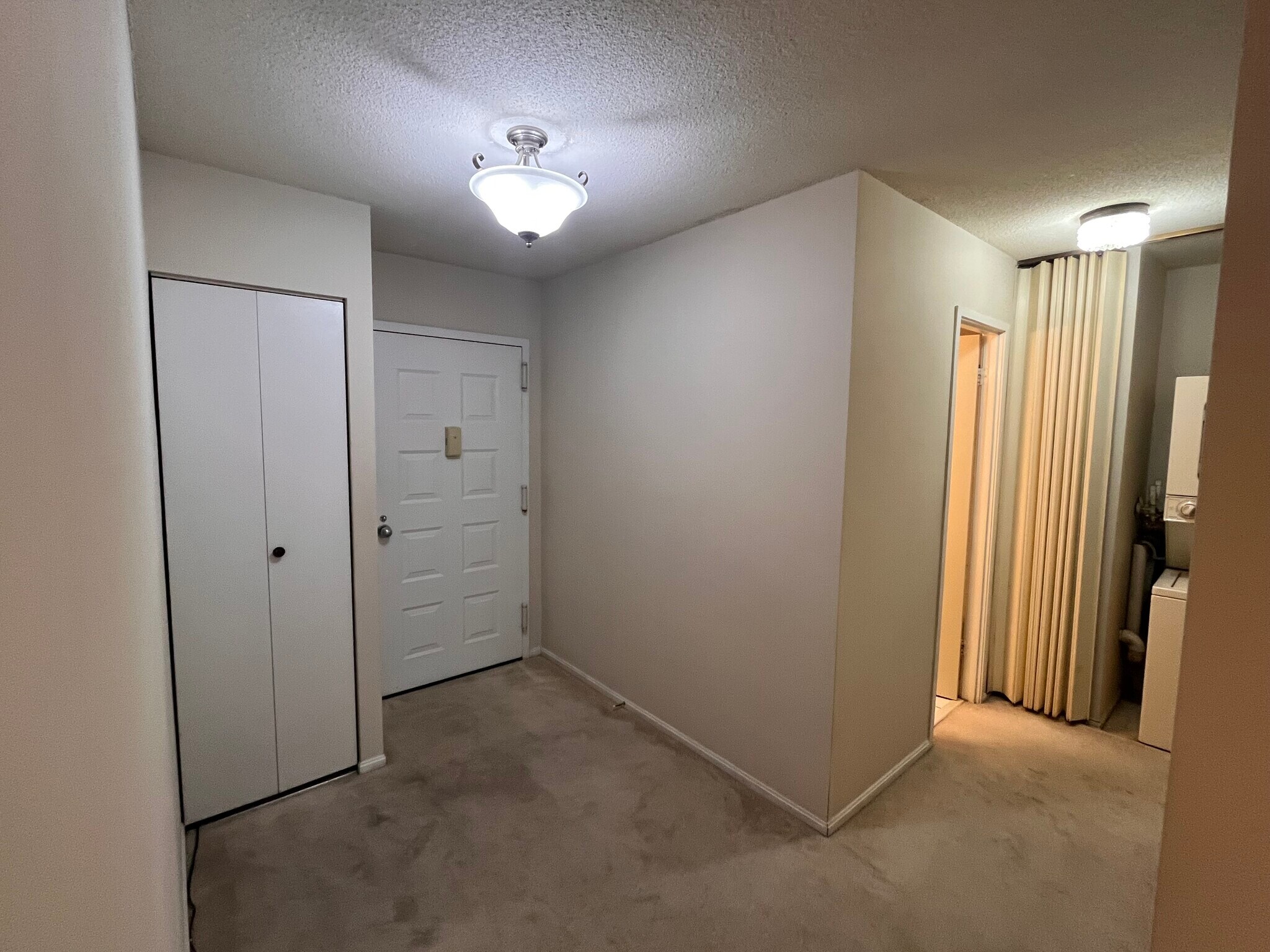 Building Photo - 8360 Greensboro Dr