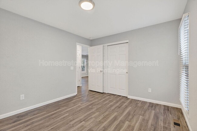 Building Photo - 414 Wild Winds Dr