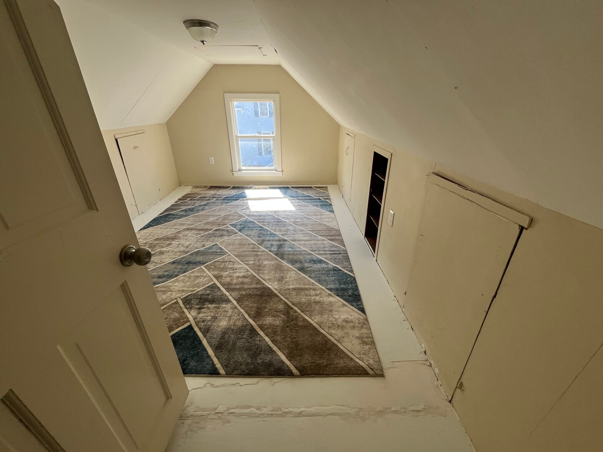 3rd floor storage 9x12 - 9 Boynton St