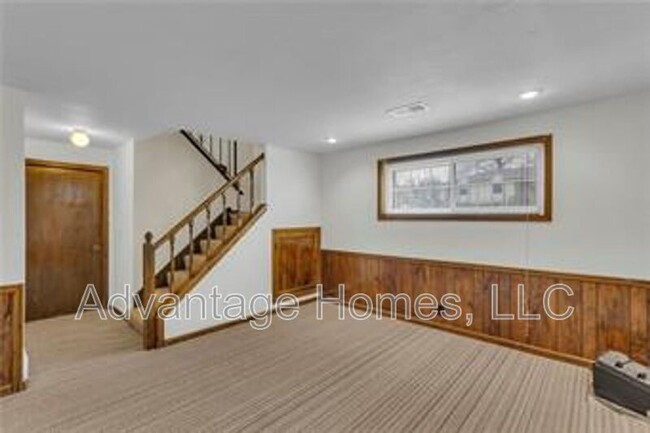Building Photo - 15908 W Brougham Ct
