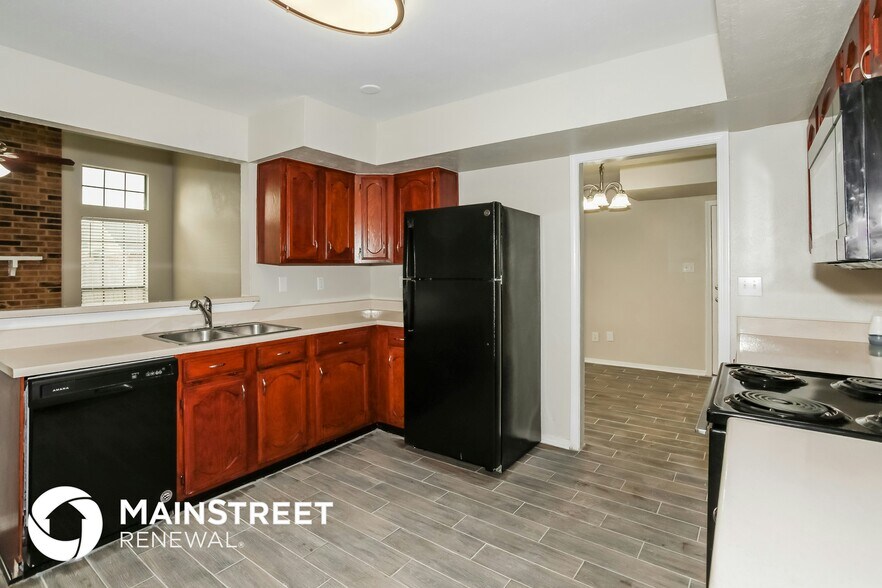 Building Photo - 4413 Larner St