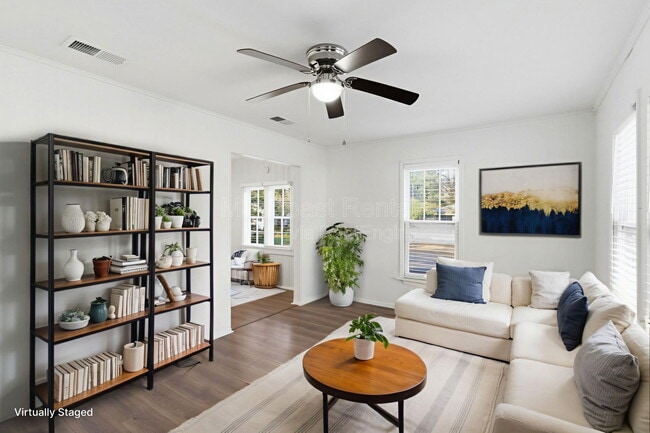 Building Photo - 20 Martha Ave