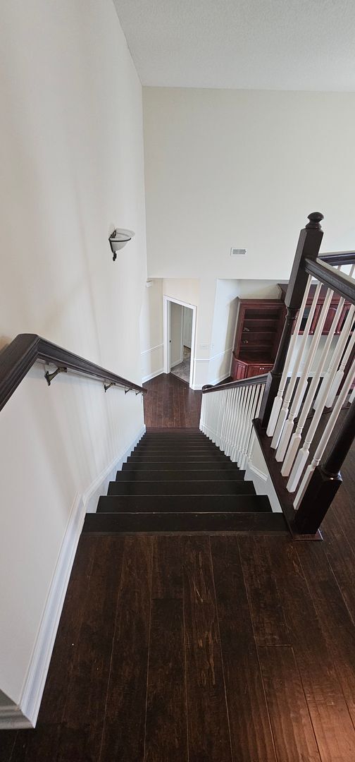 Building Photo - “Elegant 5-Bed Executive Home with Pool – ...