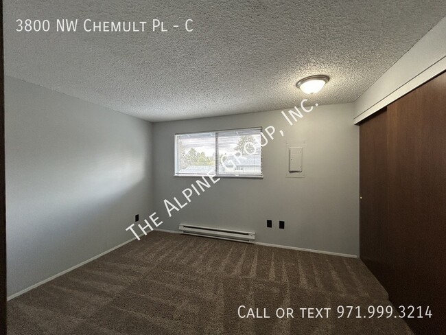 Building Photo - 3800 NW Chemult Pl
