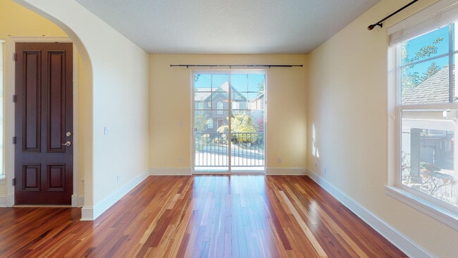 Building Photo - BETHANY LUXURY HOME! NO MOVE-IN DEPOSIT wi...