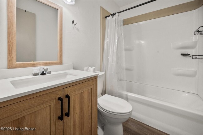 Building Photo - 5417 Cedarwood Dr