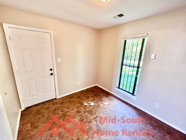 Building Photo - 4258 Briarberry Ln
