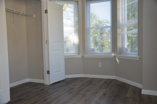 Building Photo - 1624 N 27th St