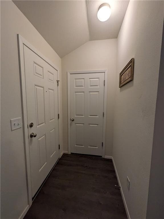 Building Photo - 8110 Dogwood Dr