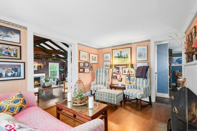 Building Photo - 561 Middlesex Rd