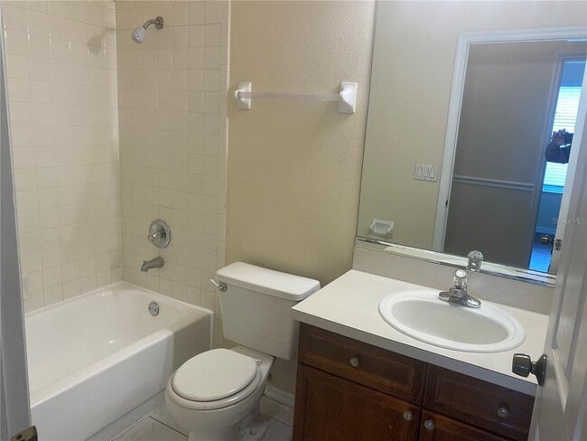 Building Photo - 1351 Distant Oaks Dr