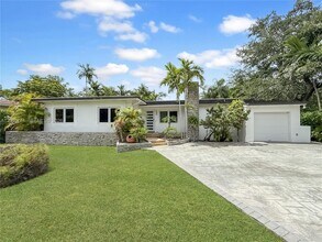 Building Photo - Coconut Grove Drive, Coral Gables, FL 33134 - 3 BR 2 BA single-family home