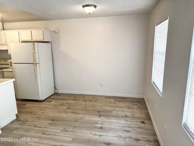 Building Photo - 7190 Conant Ave