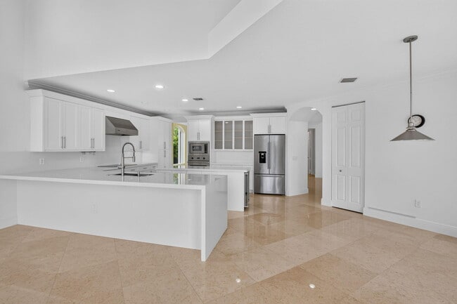 Building Photo - 9511 Savona Winds Dr