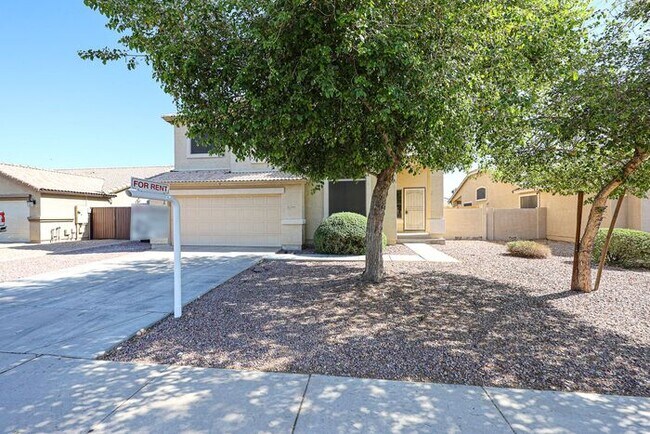 Building Photo - Beautiful 4 Bed 2000+ SFT property in Wind...