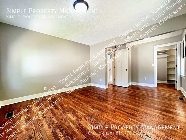 Building Photo - 367 Glenhaven Ave NW