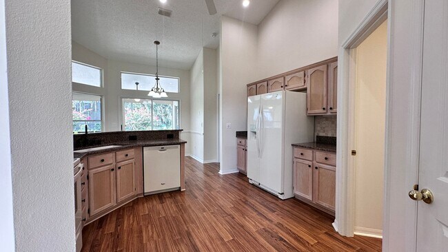 Building Photo - 7468 Aprelle Dr