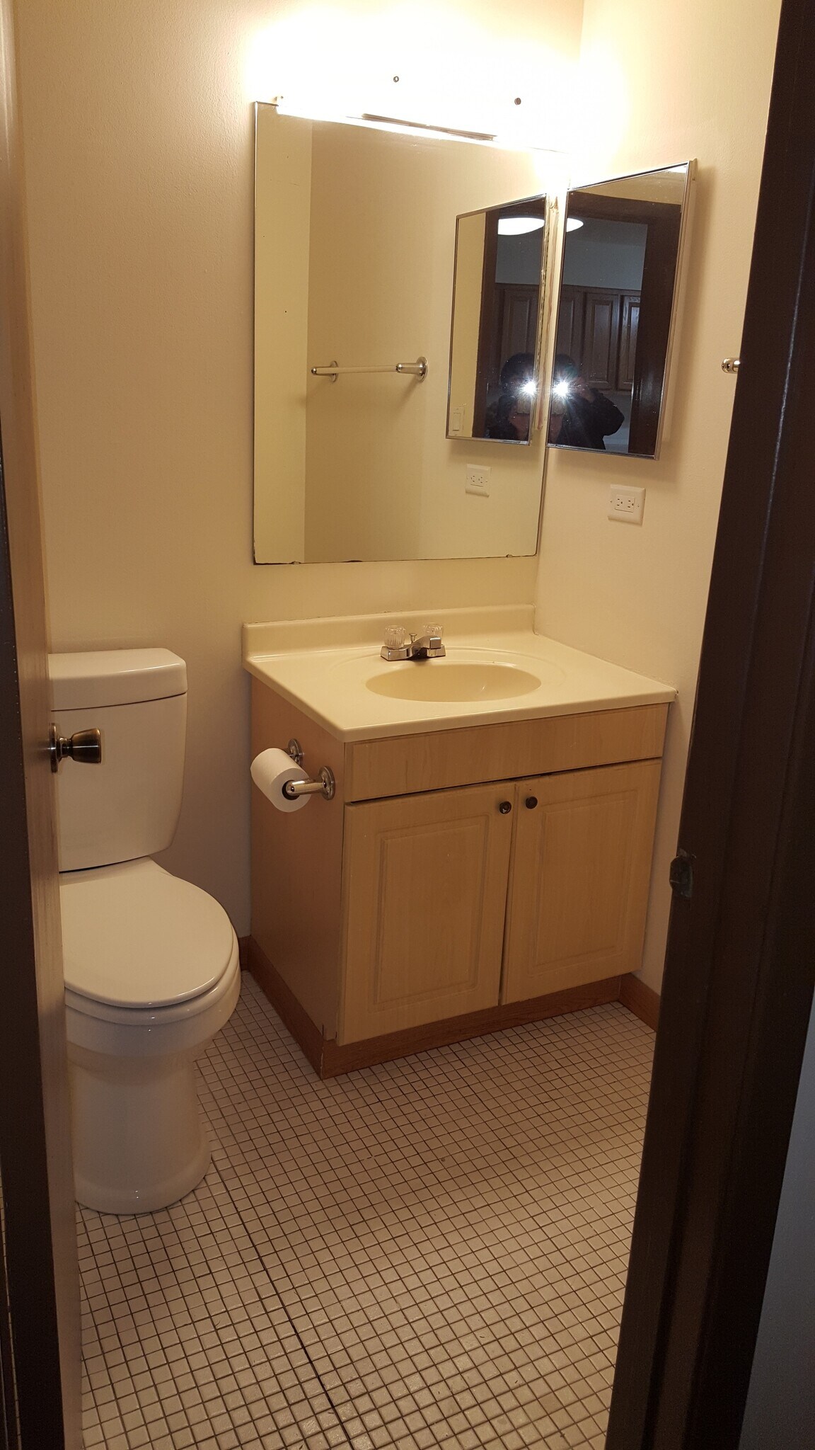 Building Photo - 490 Pleasant Run Dr