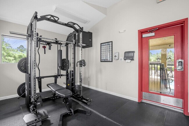 Building Photo - 14525 Damai Ln