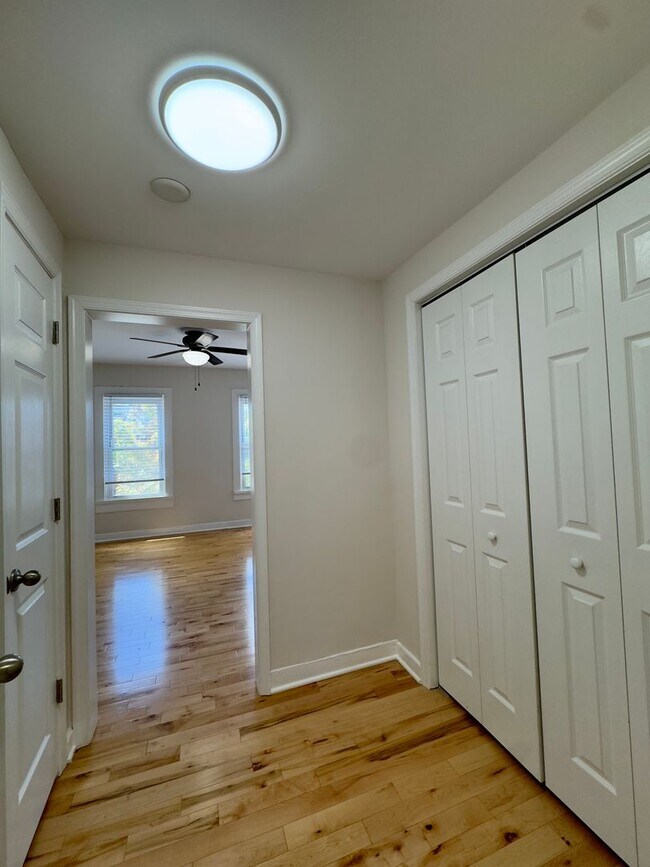 Building Photo - Charming 2 Bedroom/2 Bathroom Townhome in Canton, Baltimore, MD!