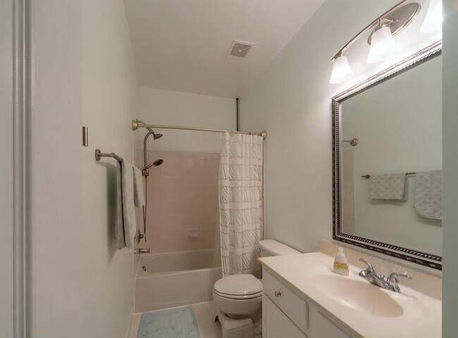 Building Photo - 6931 Rolling Creek Way