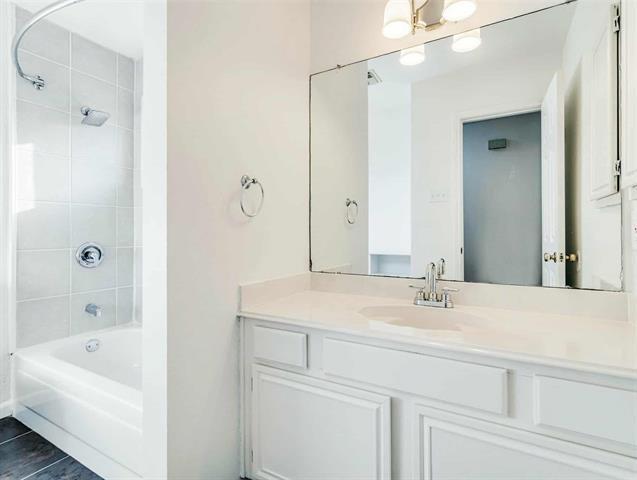 Building Photo - 7214 Aberdeen Dr