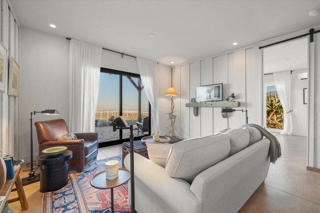 Building Photo - 60620 Kimlin Ave